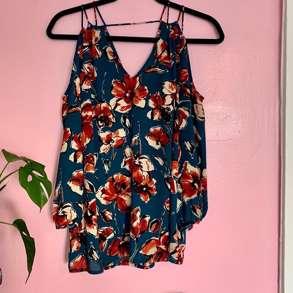 Floral strappy open shoulder shirt - Picture 8 of 10